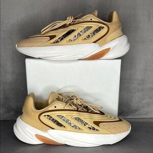 🔥🔥🔥 adidas Originals Ozelia sneakers with leopard stripes in beige Size: 10🔥🔥🔥